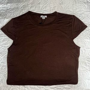 Brown garage top. Short sleeve crop top.